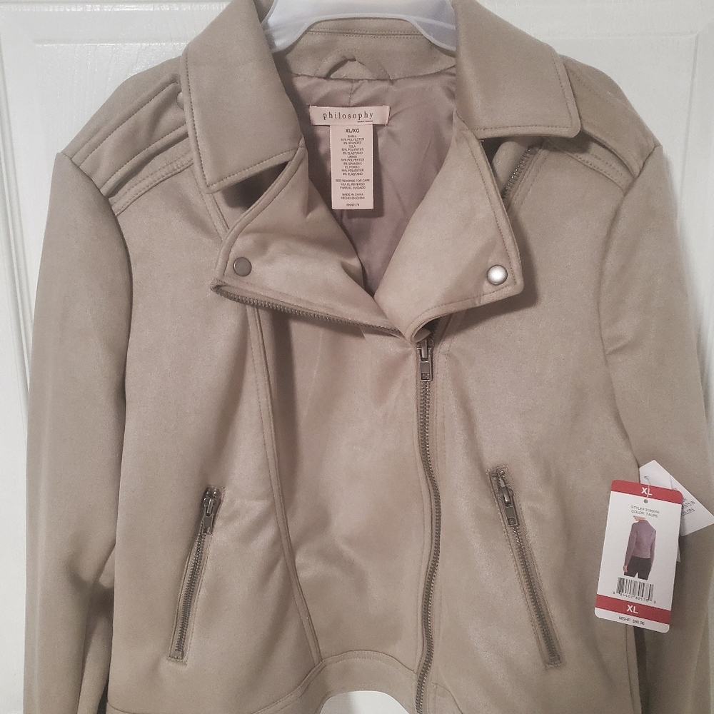 Jacket - Picture 3 of 5